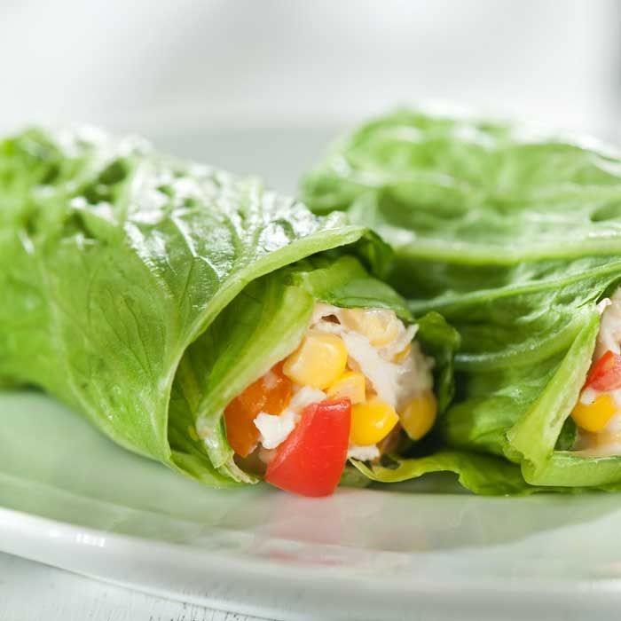 Rollos de lechuga con pollo